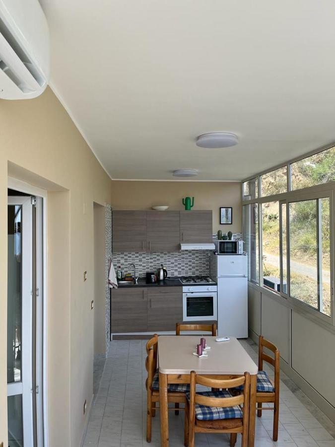 Casa Vacanze Luna Apartment Letojanni Exterior photo